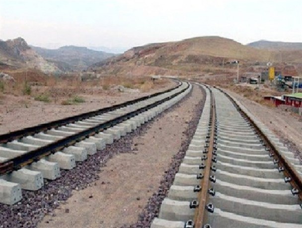 راه آهن یزد – اقلید در ایستگاه ابرکوه 