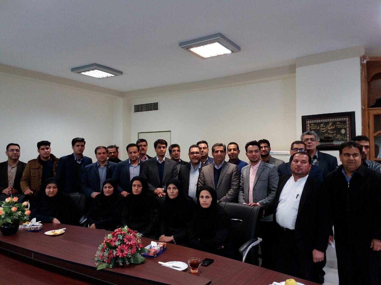 قدردانی از زحمات رئیس پیشین تامین اجتماعی اقلید و معارفه رئیس جدید