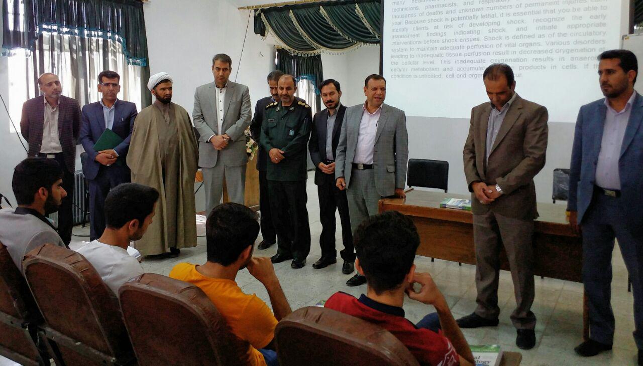 حضور مسؤولان شهرستانی در دانشگاه آزاد اسلامی واحد اقلید به مناسبت گرامیداشت روز معلم