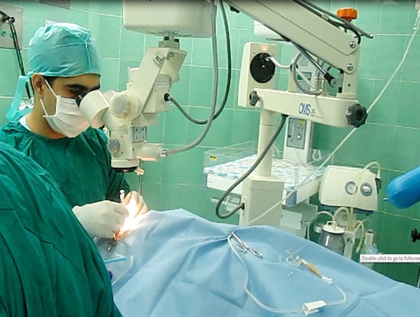اهدای دستگاه یگ لیزر چشم پزشکی به بیمارستان اقلید