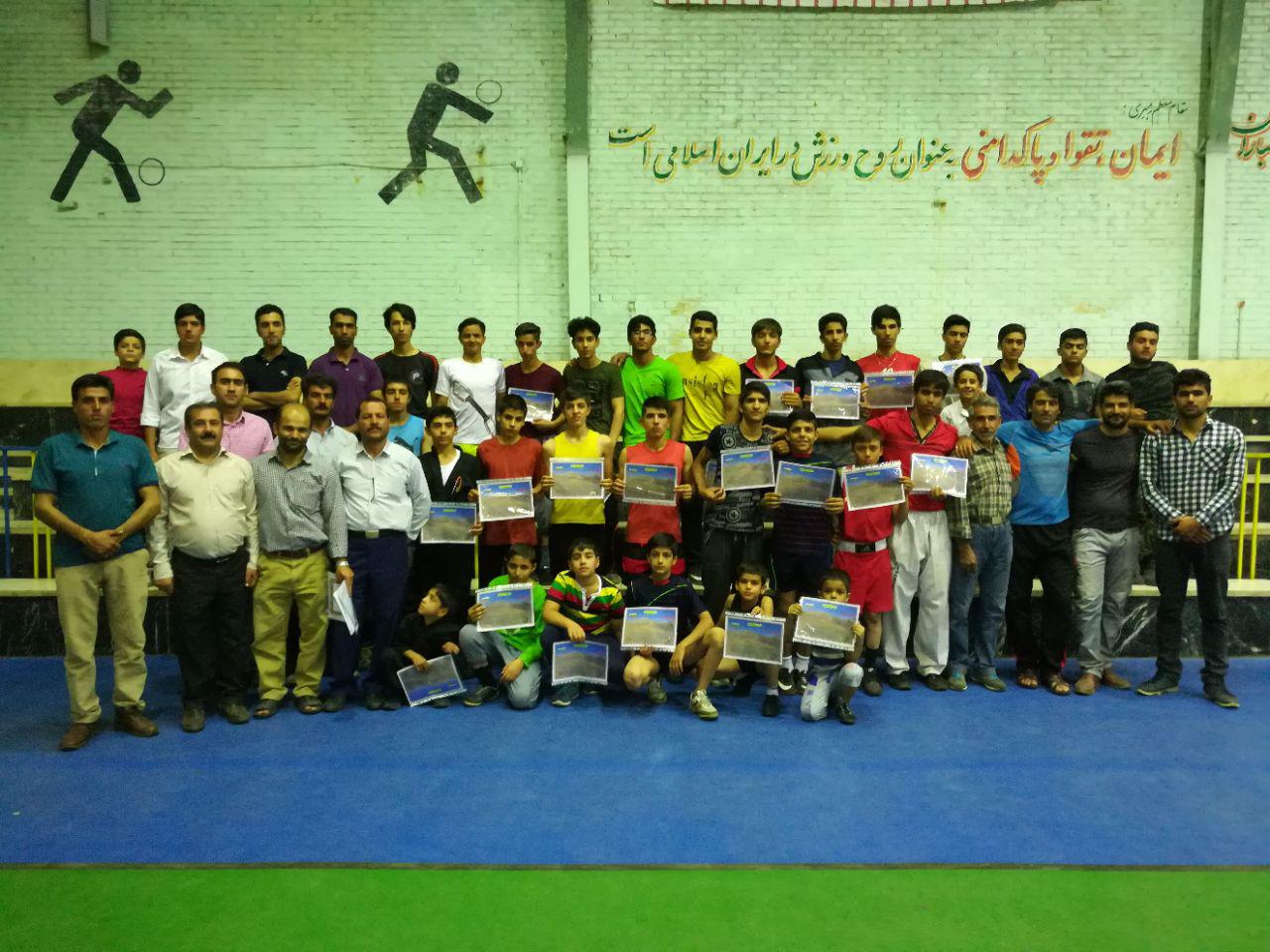 نفرات برتر مسابقات آمادگی جسمانی  در اقلید شناخته شدند