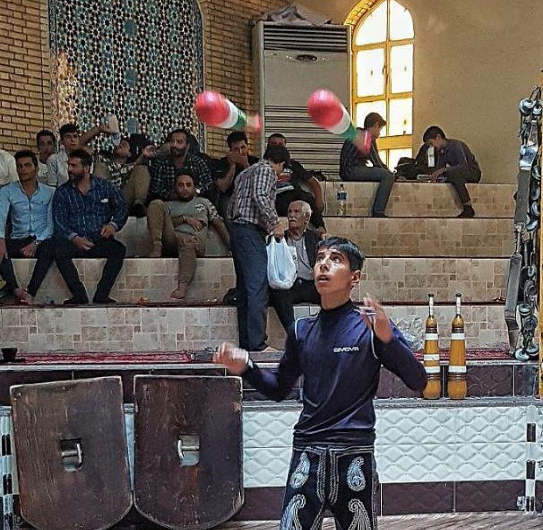 درخشش ورزشکار اقلیدی در مسابقات پهلوانی و زورخانه ای قهرمانی استان فارس